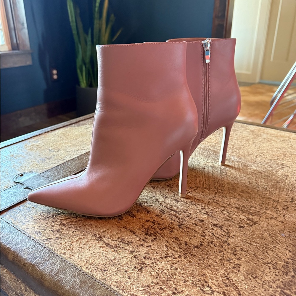 Nine West pinky nude heeled bootie